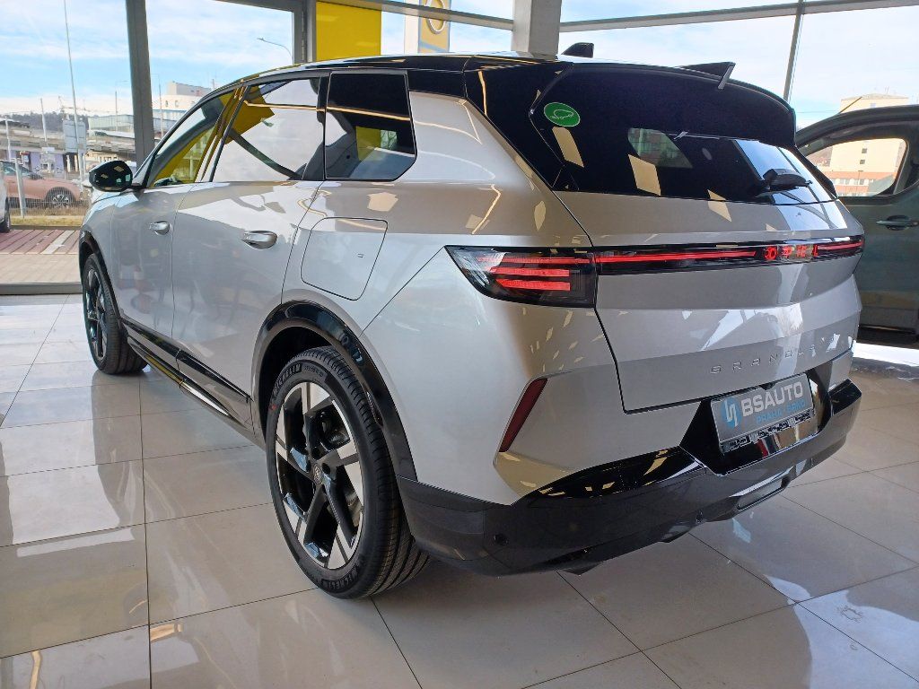 Opel Grandland, Ultimate 1.6T PHEV 165kW/225k - fotka 6