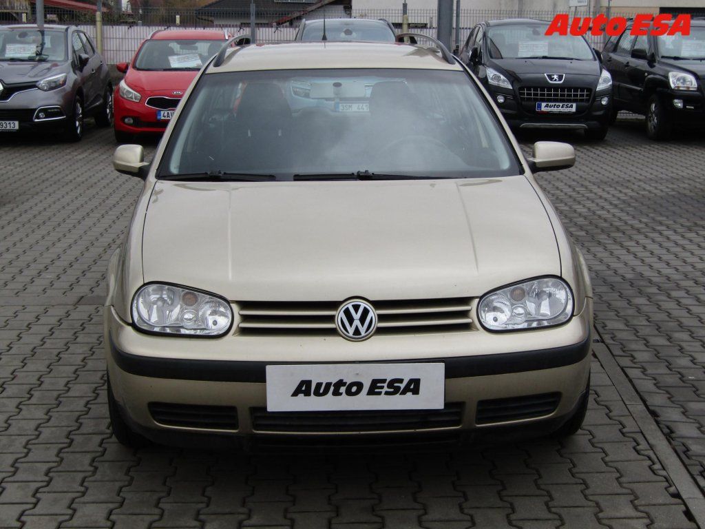 Volkswagen Golf, 1.6 16V,ČR,AC,tažné - fotka 2