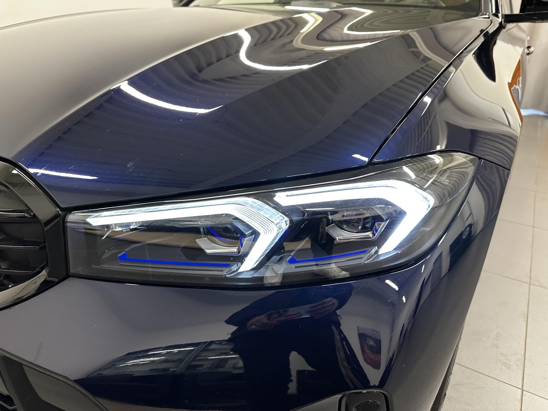 BMW Řada 3, M340i xDrive Touring - fotka 6