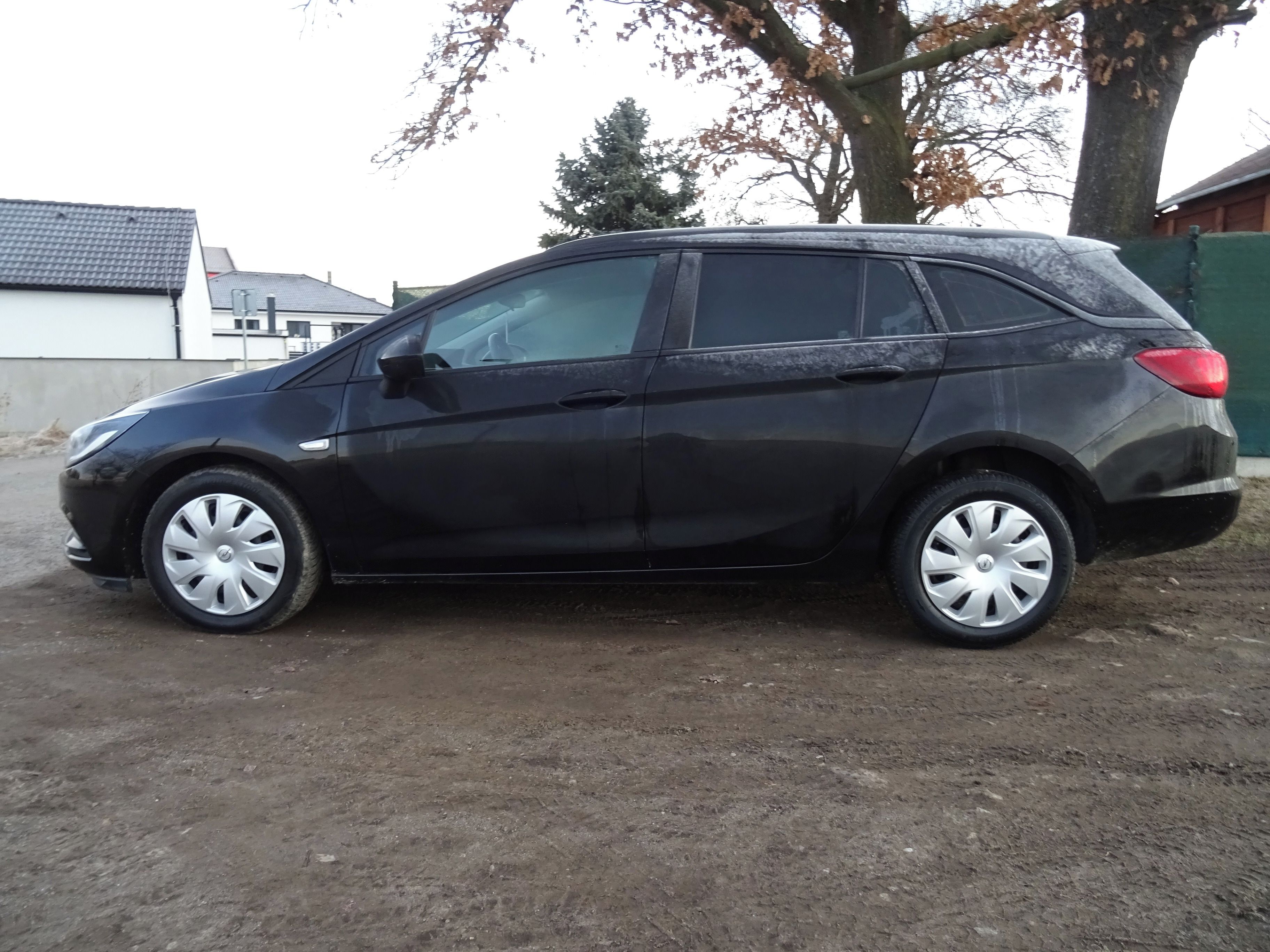 Opel Astra, 1,6CDTi  5,1/100km po servisu! - fotka 6