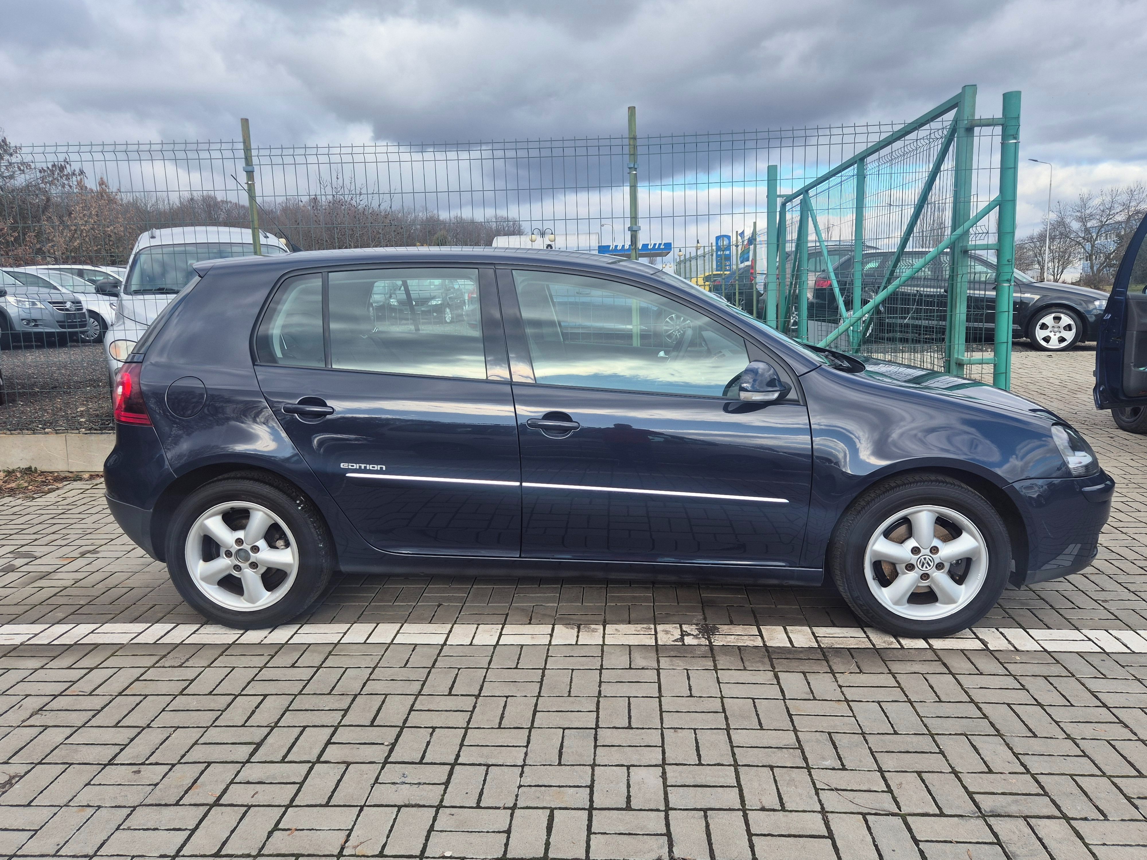 Volkswagen Golf, 1.4i - SERVISKA - fotka 2