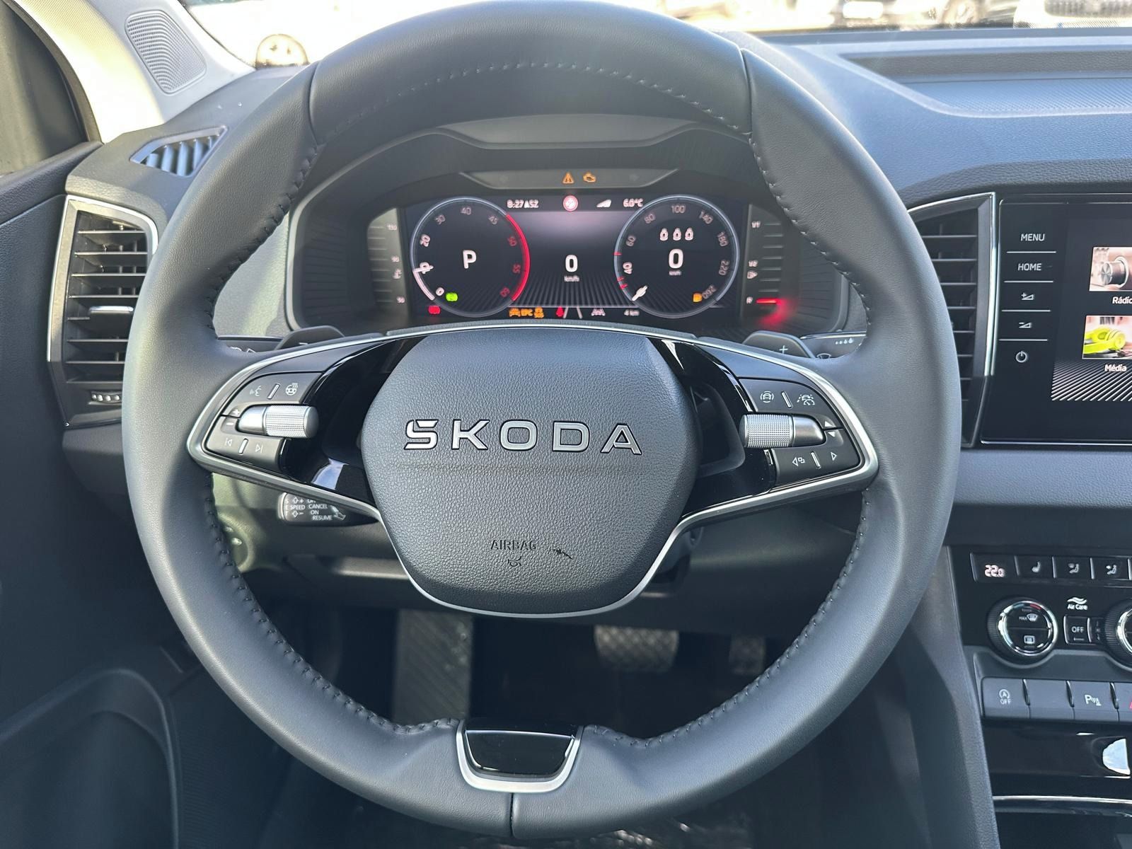 Škoda Karoq, 2,0 TDI 110kW AT 130 let Prem. - fotka 5