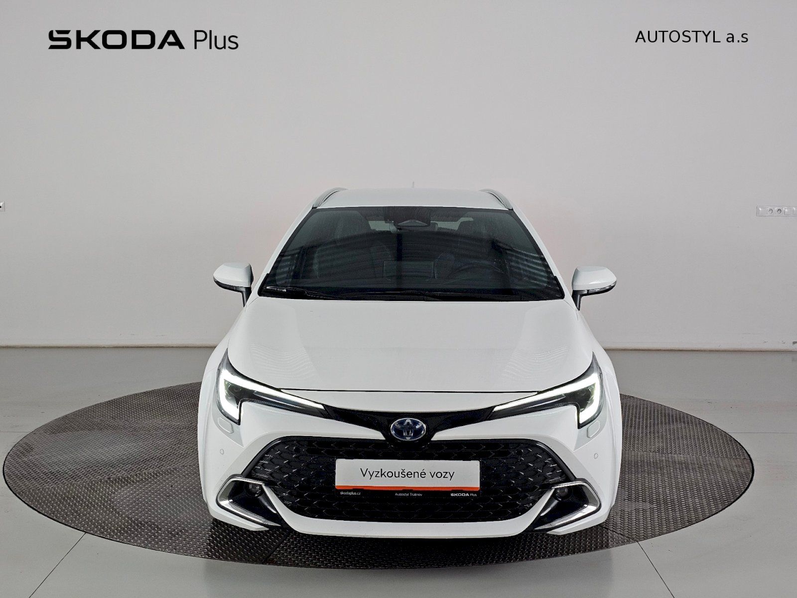 Toyota Corolla, 2.0HEV 197k STYLE - fotka 4