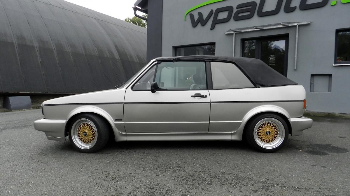 Volkswagen Golf, MK1 cabrio 1.8i 70 kW KARMANN - fotka 3