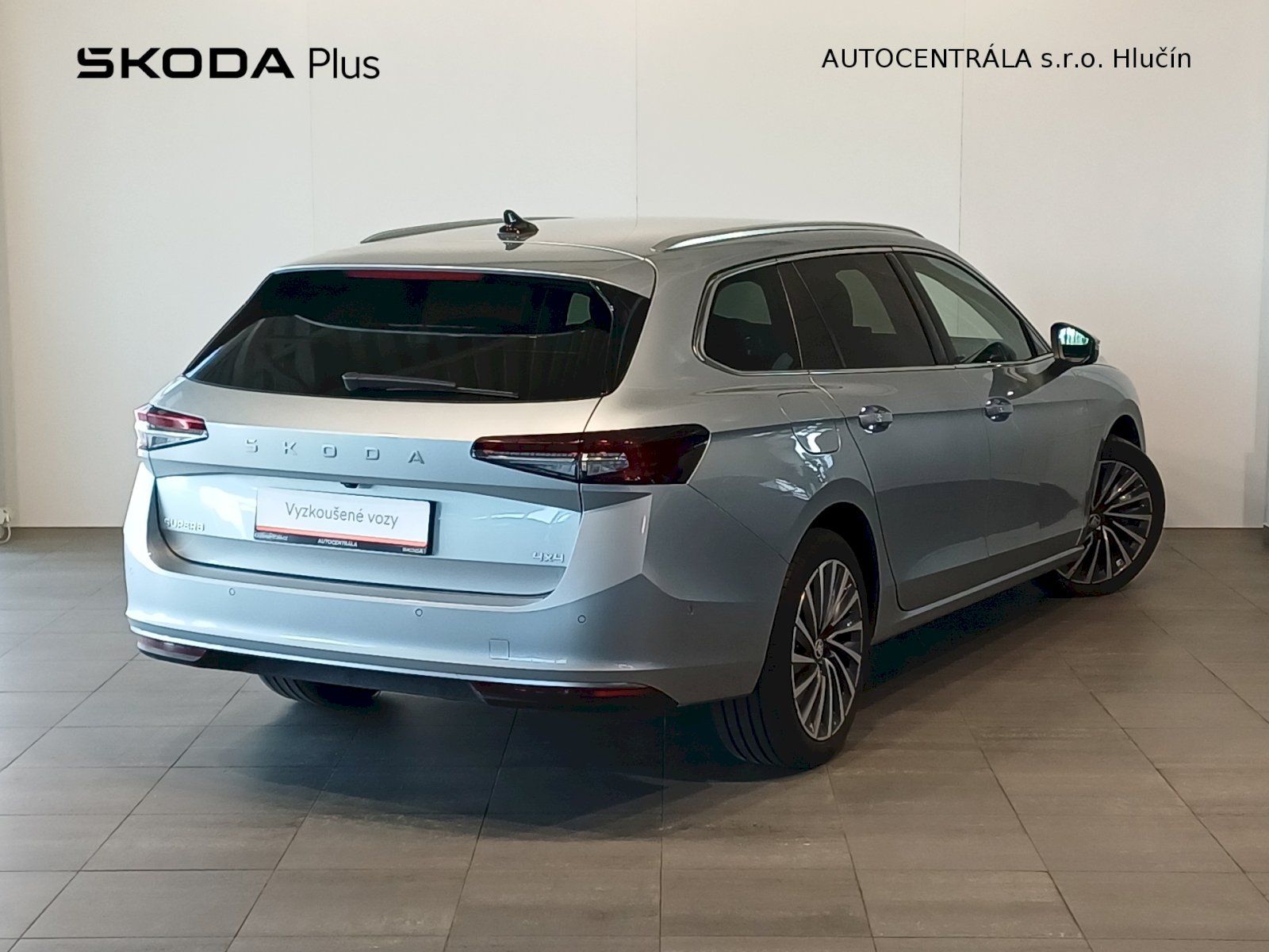 Škoda Superb, Combi L&K 4x4 TDI 2,0 / 142 kW - fotka 2