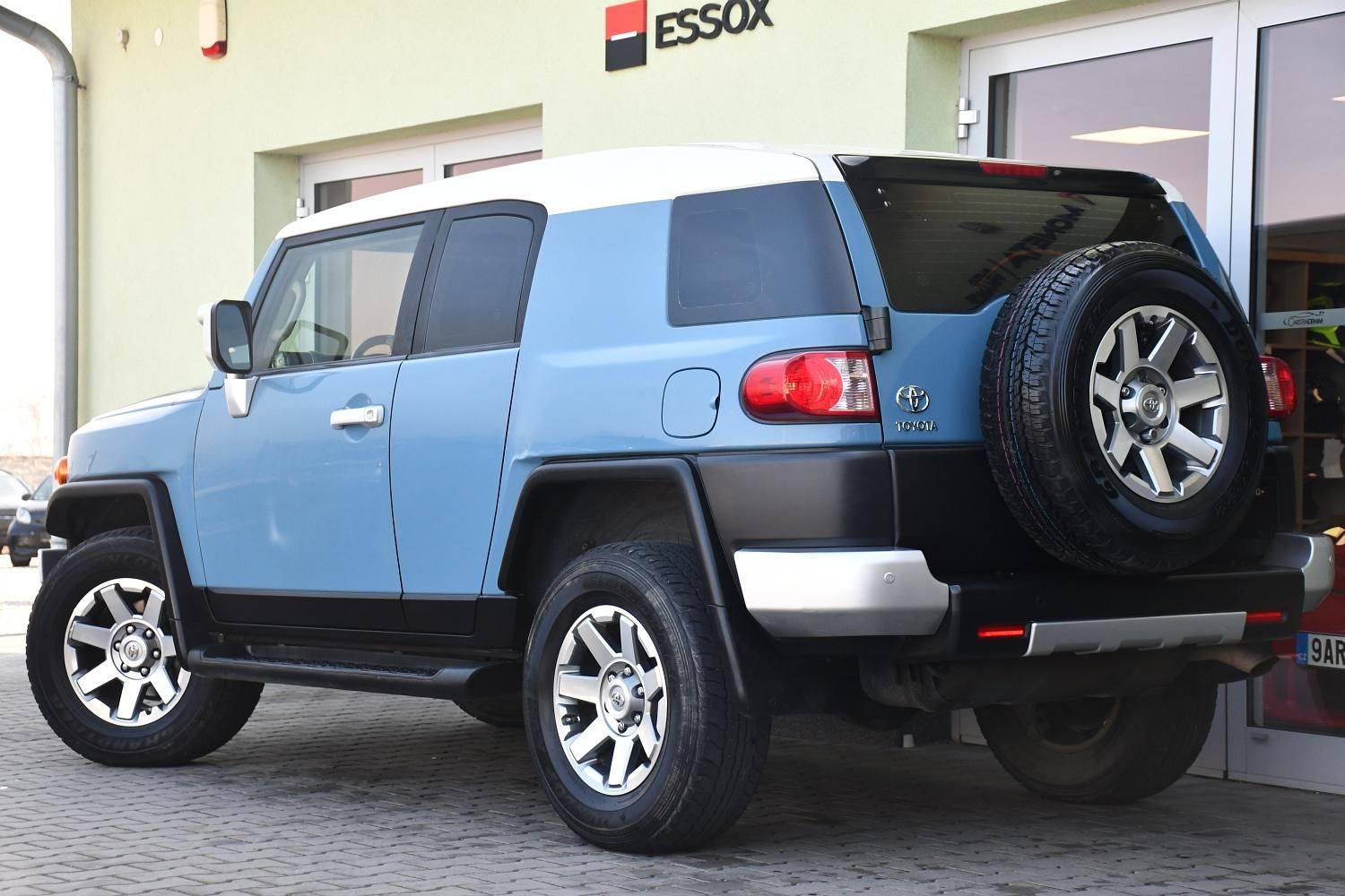 Toyota FJ Cruiser, Cruiser 4,0 VVT-i V6 AWD AT - fotka 3