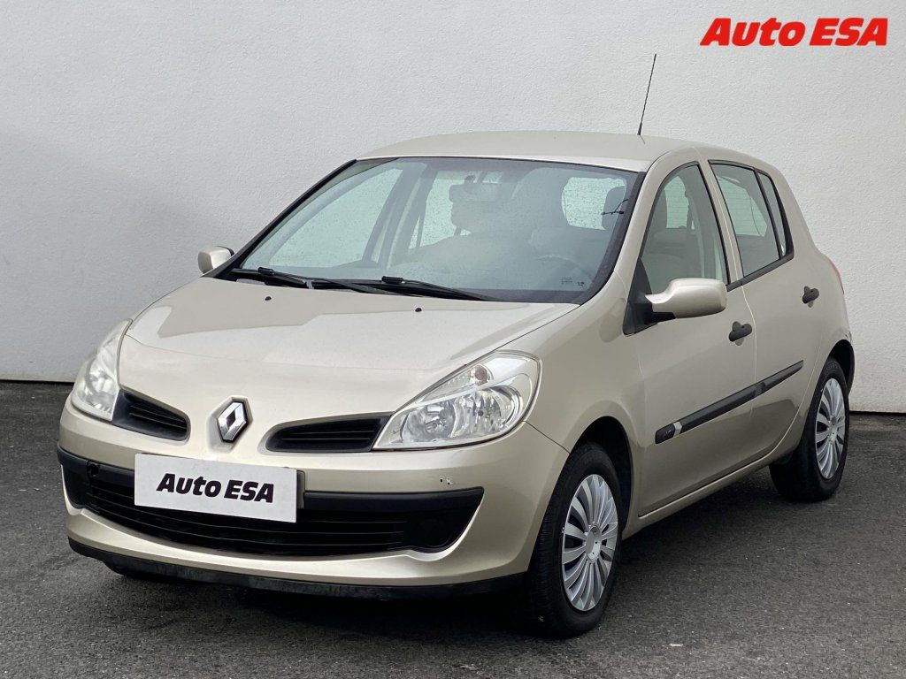 Renault Clio, 1.5 dCi,AC,temp - fotka 3