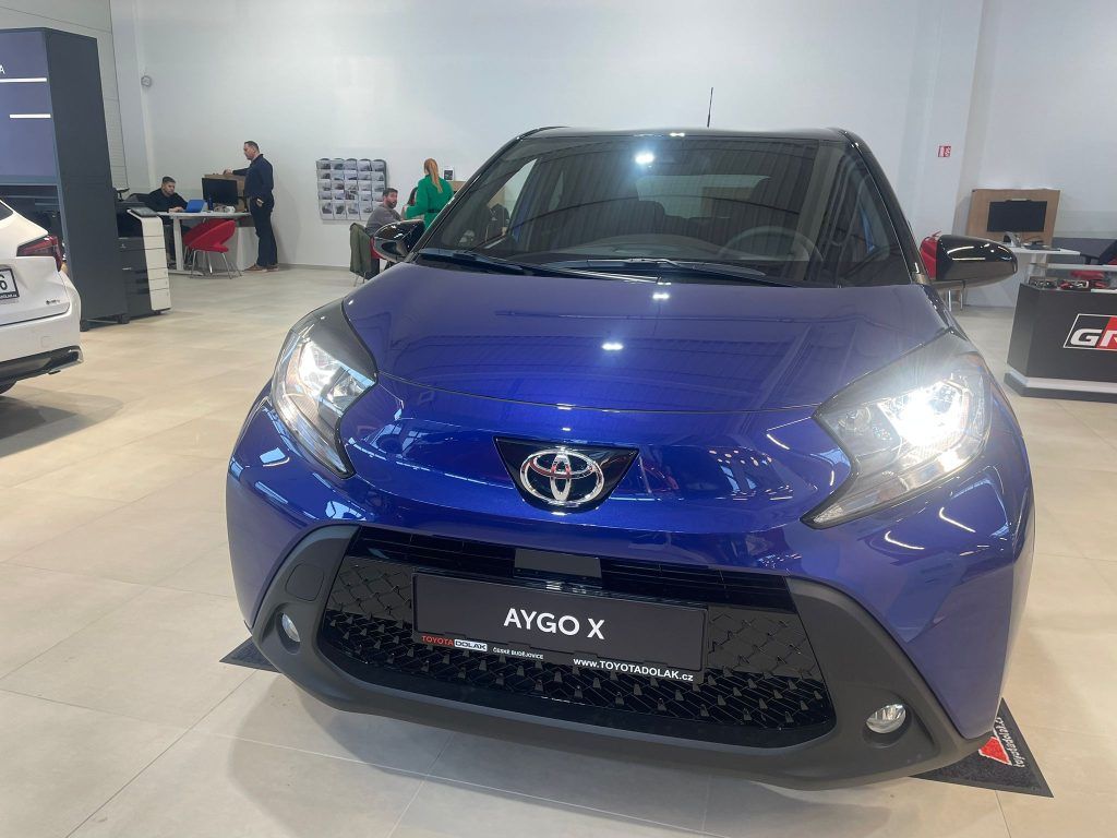 Toyota Aygo, 1.0 Automat Style - fotka 4