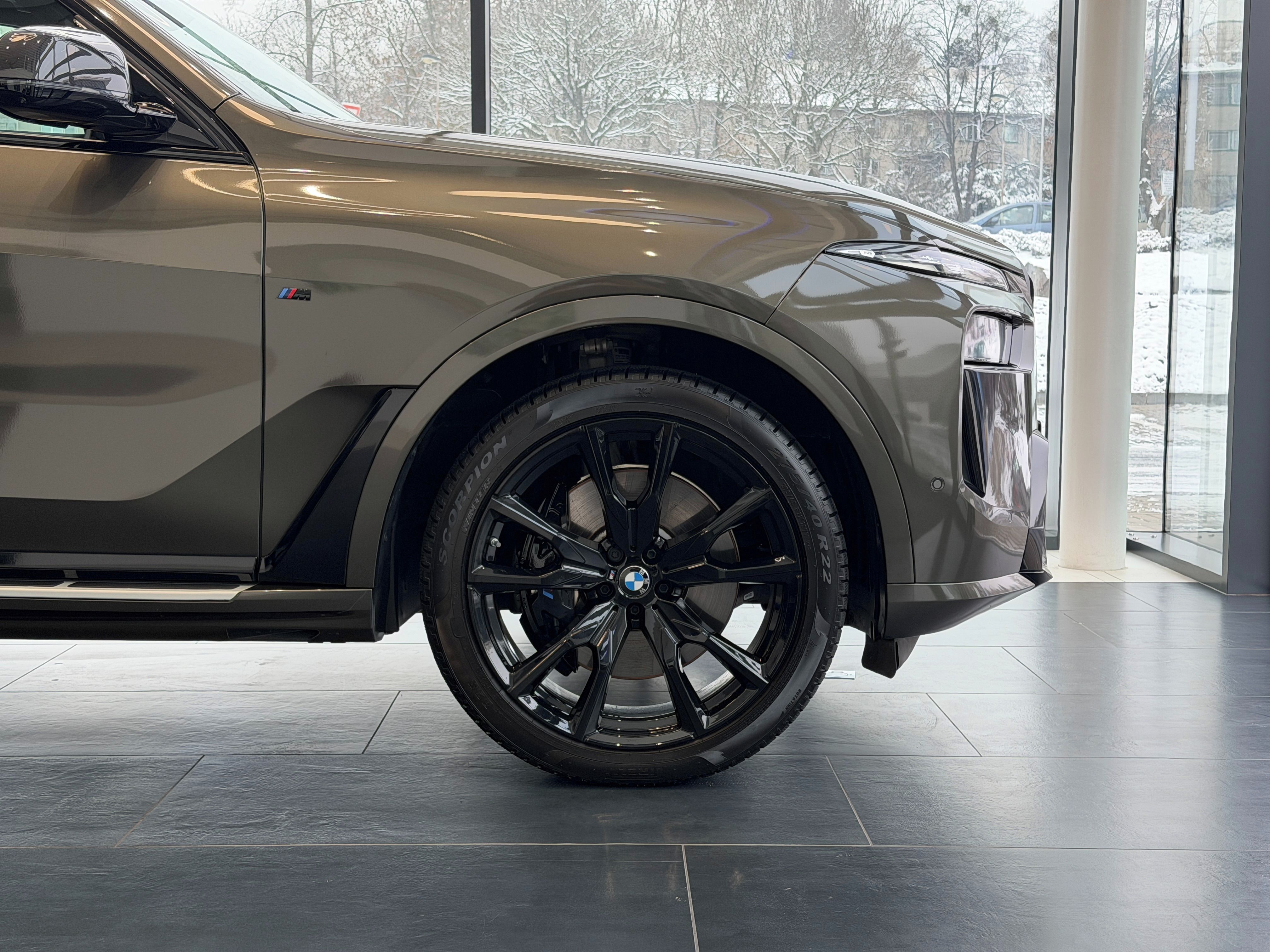 BMW X7, xDrive40d - fotka 4