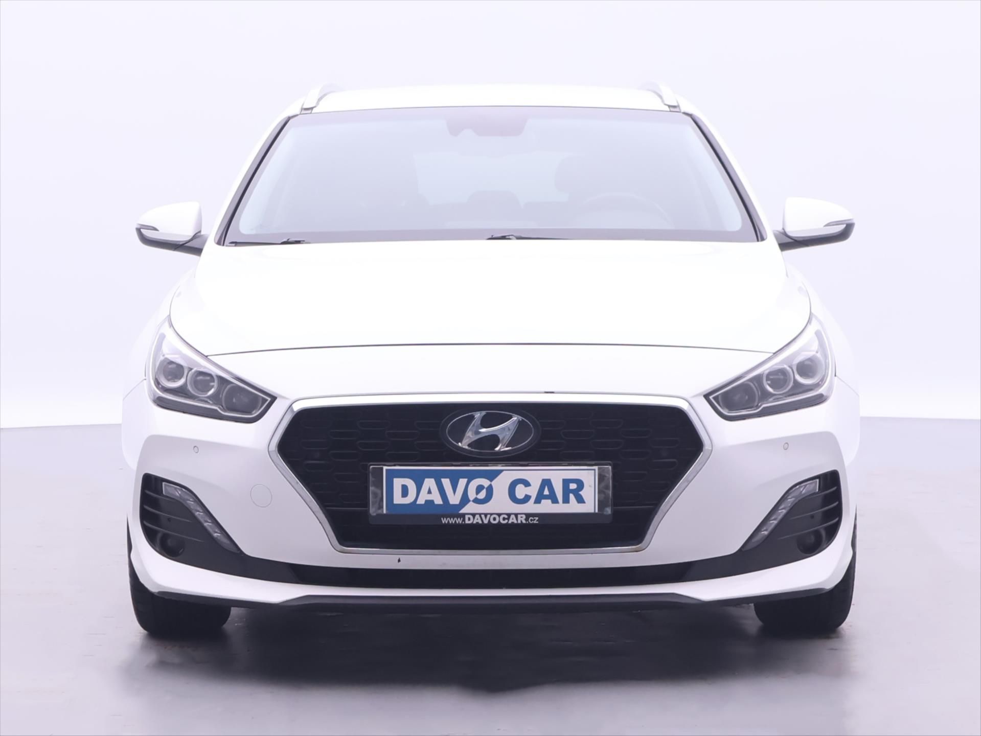 Hyundai i30, 1.6 CRDi Automat CZ Style LED - fotka 2