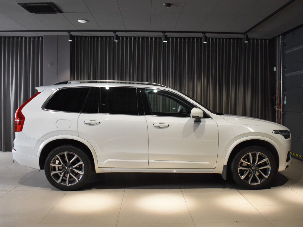 Volvo XC90, 2,0 D5 AWD Mometum Vzduch - fotka 3