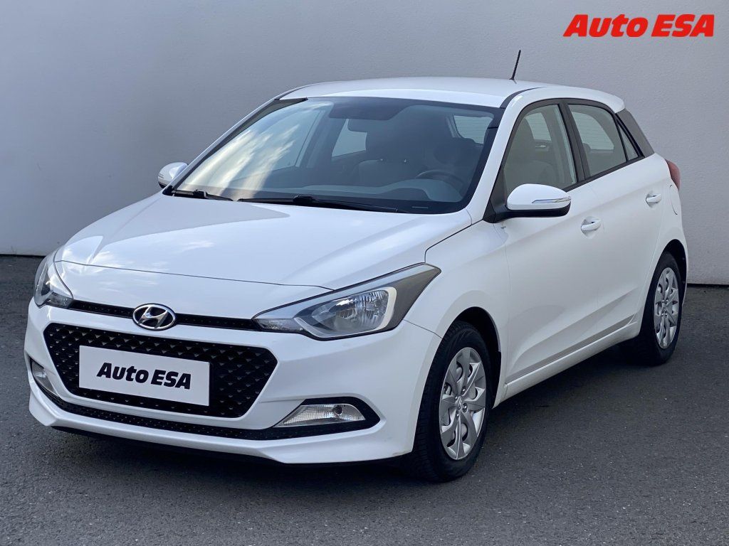 Hyundai i20, 1.2i,ČR,Klima - fotka 3