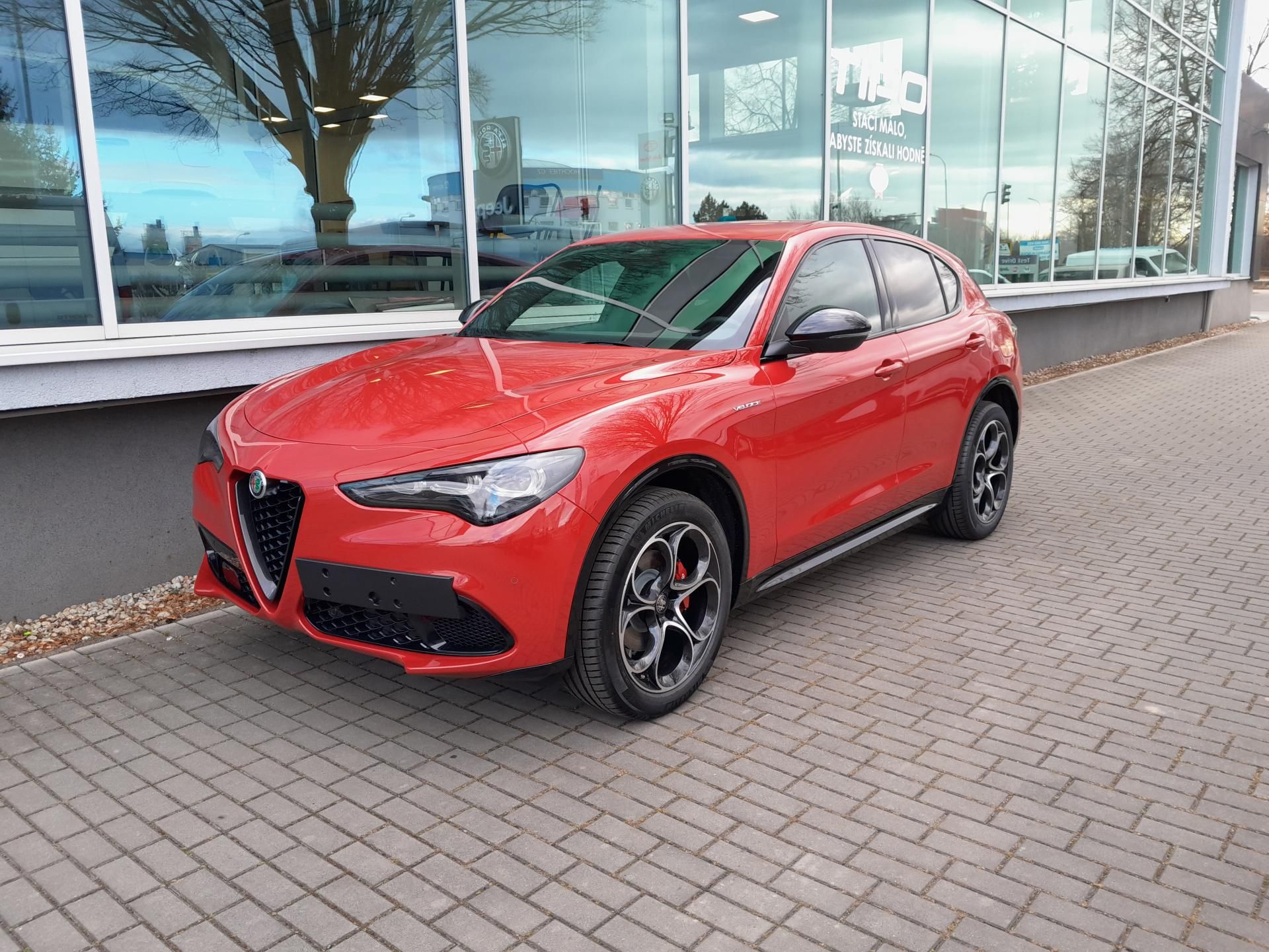 Alfa Romeo Stelvio, Veloce 4x4 2,0 280PS - fotka 2