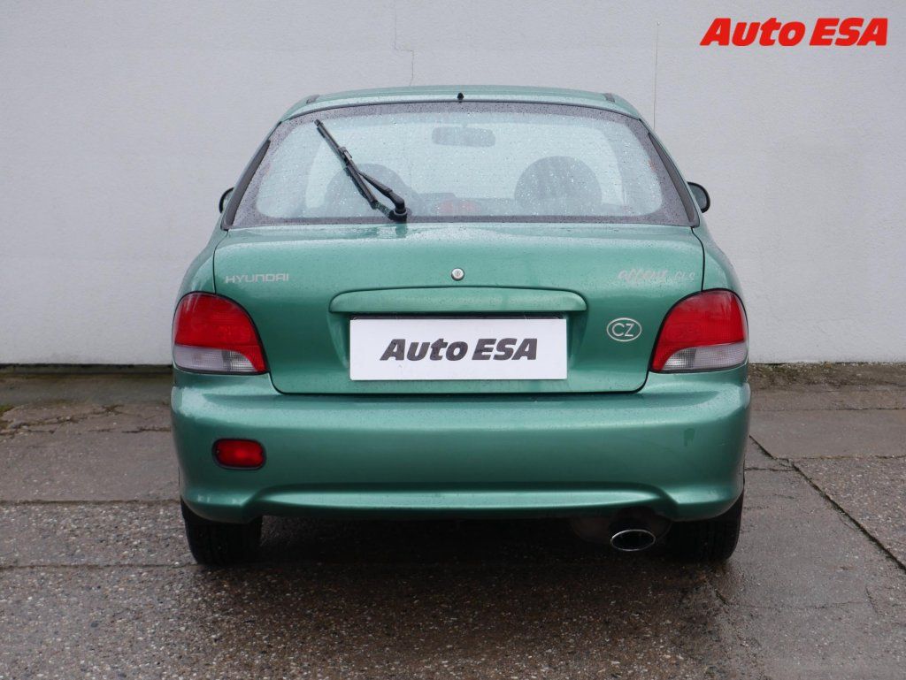 Hyundai Accent, 1.5i,1.maj,ČR,STK2/28 - fotka 5