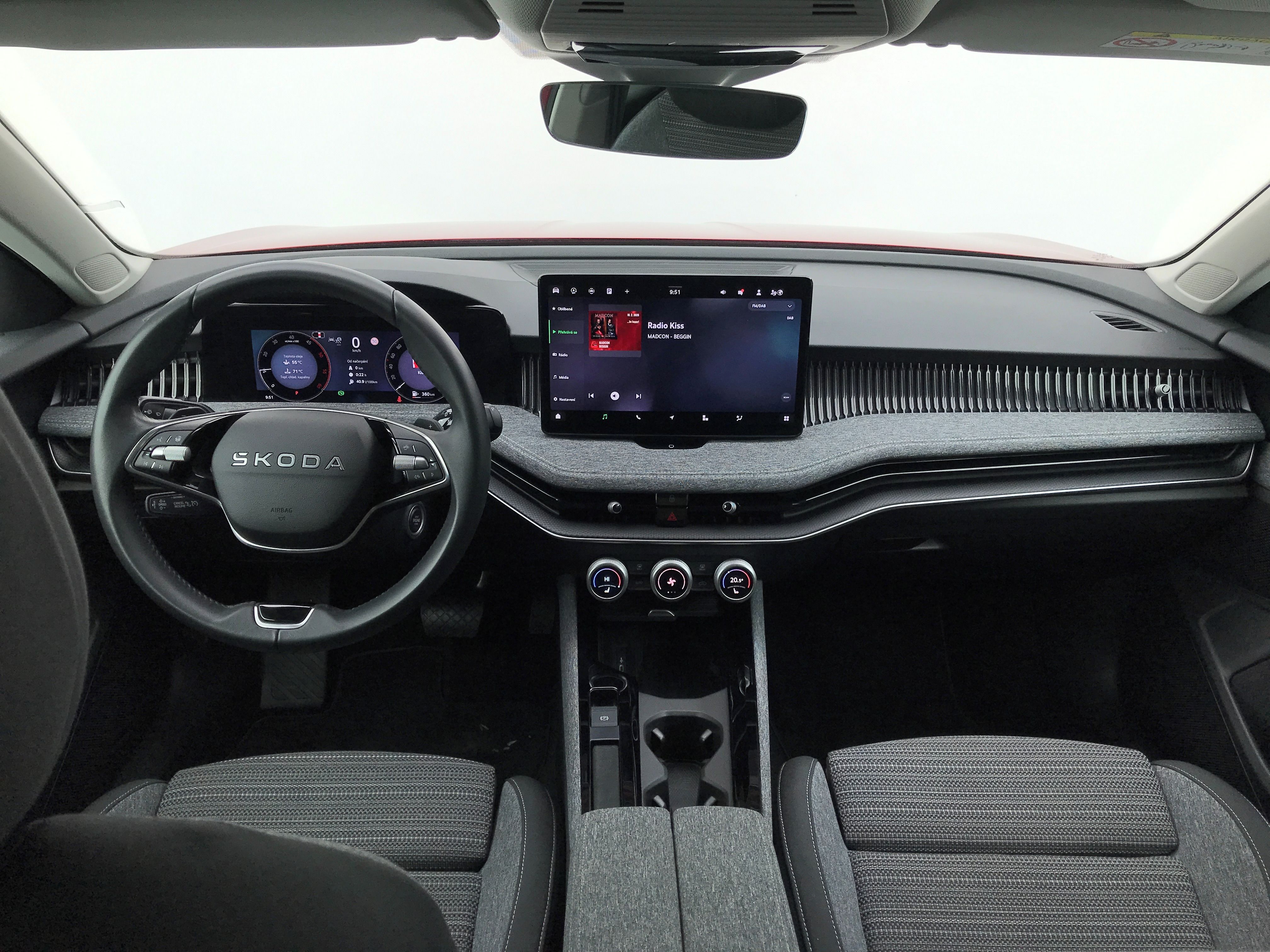 Škoda Superb, TDi 110kW 7°DSG SELE+NAV+TAŽNÉ - fotka 5