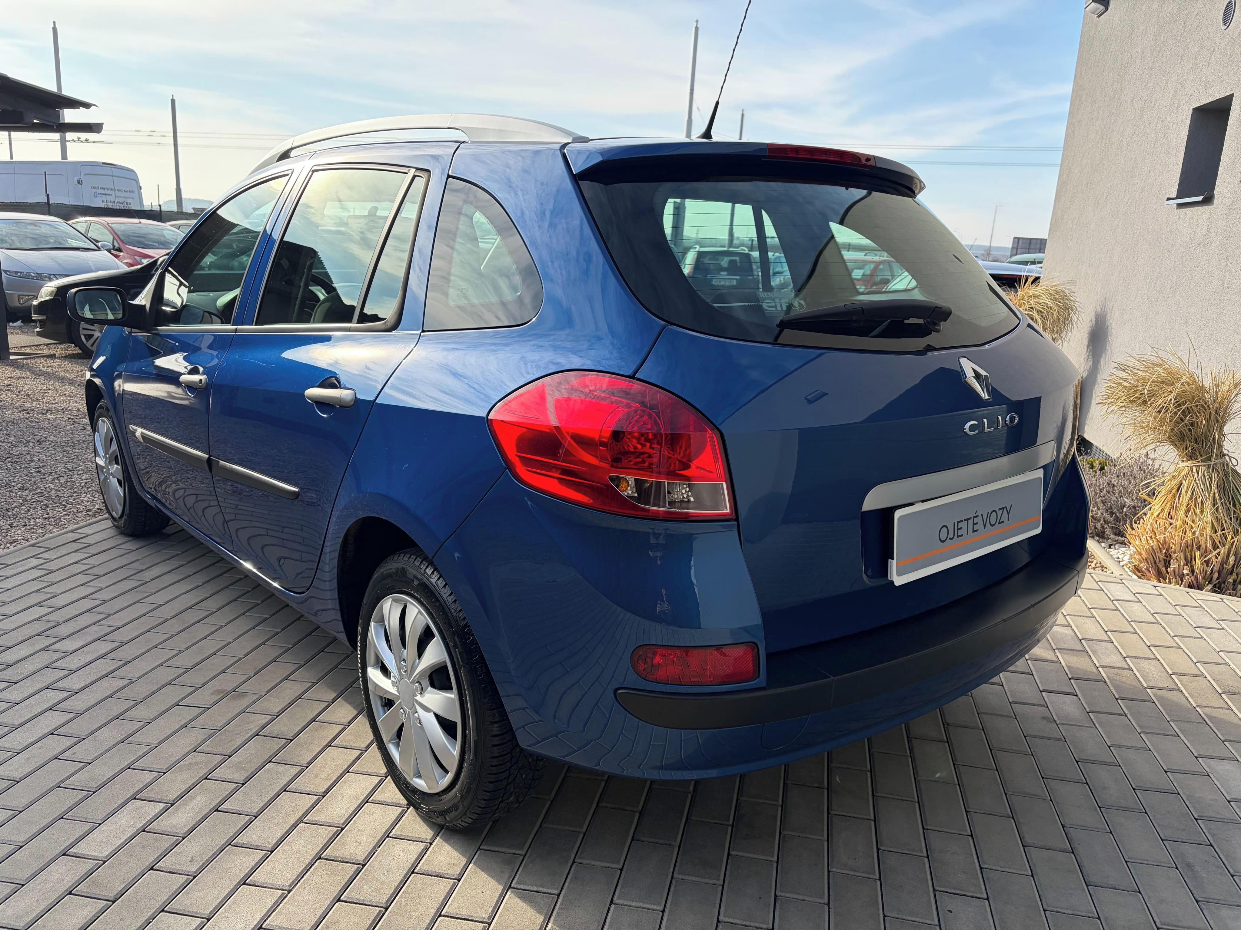 Renault Clio, 1.2i 55KW, Servisní kniha - fotka 5