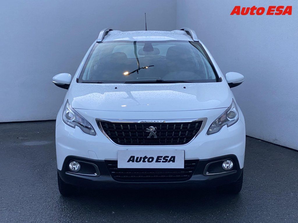 Peugeot 2008, 1.2 PT,2.maj,ČR,AC,temp - fotka 2