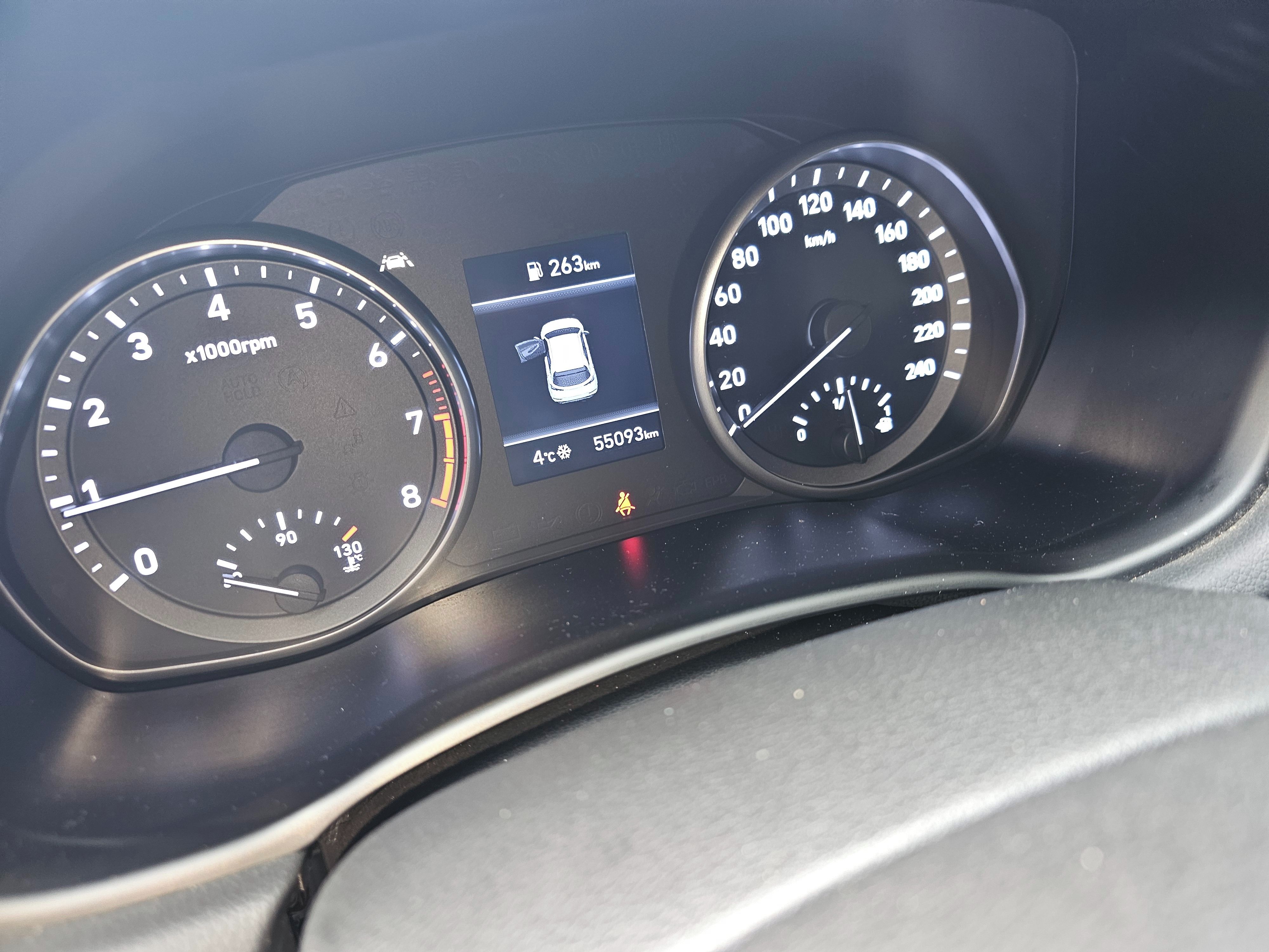 Hyundai i30, 1,5i DPi 81kw,Comfort,taž.z. - fotka 4