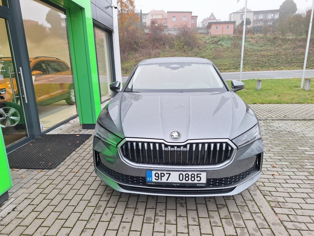 Škoda Superb, L&K 2,0TDI 110kW - fotka 3