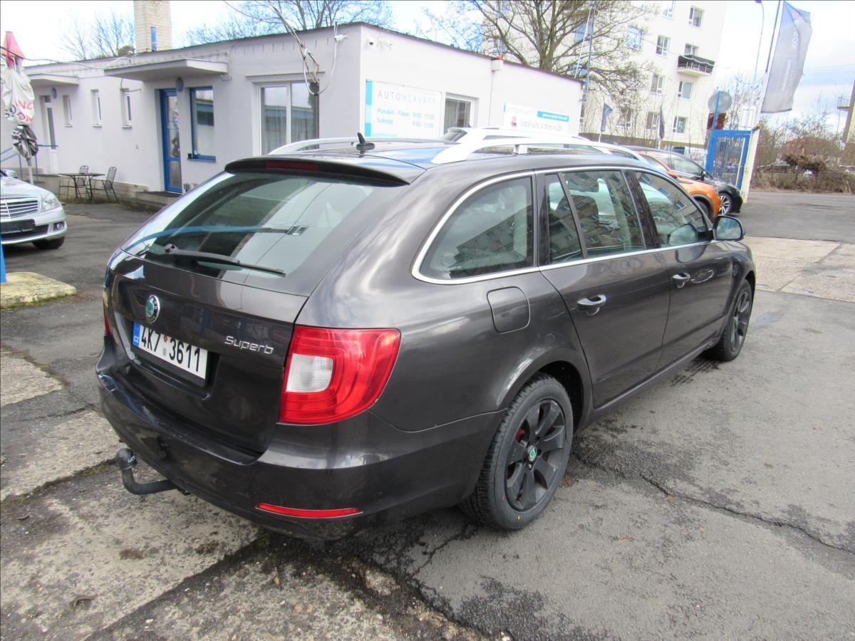 Škoda Superb, 1,9 TDi 77kW Combi - fotka 6