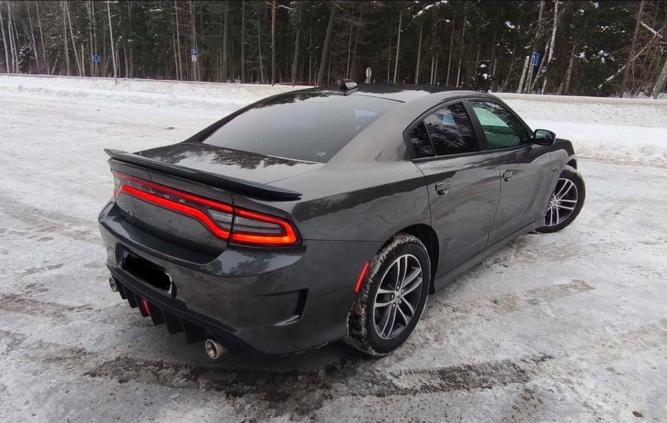 Dodge Charger, 3.6L 4x4 Premium Plus - fotka 3