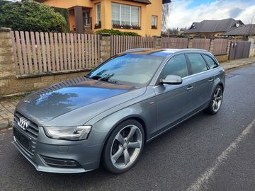1.8TFSI 125KW, S LINE, LED Xen