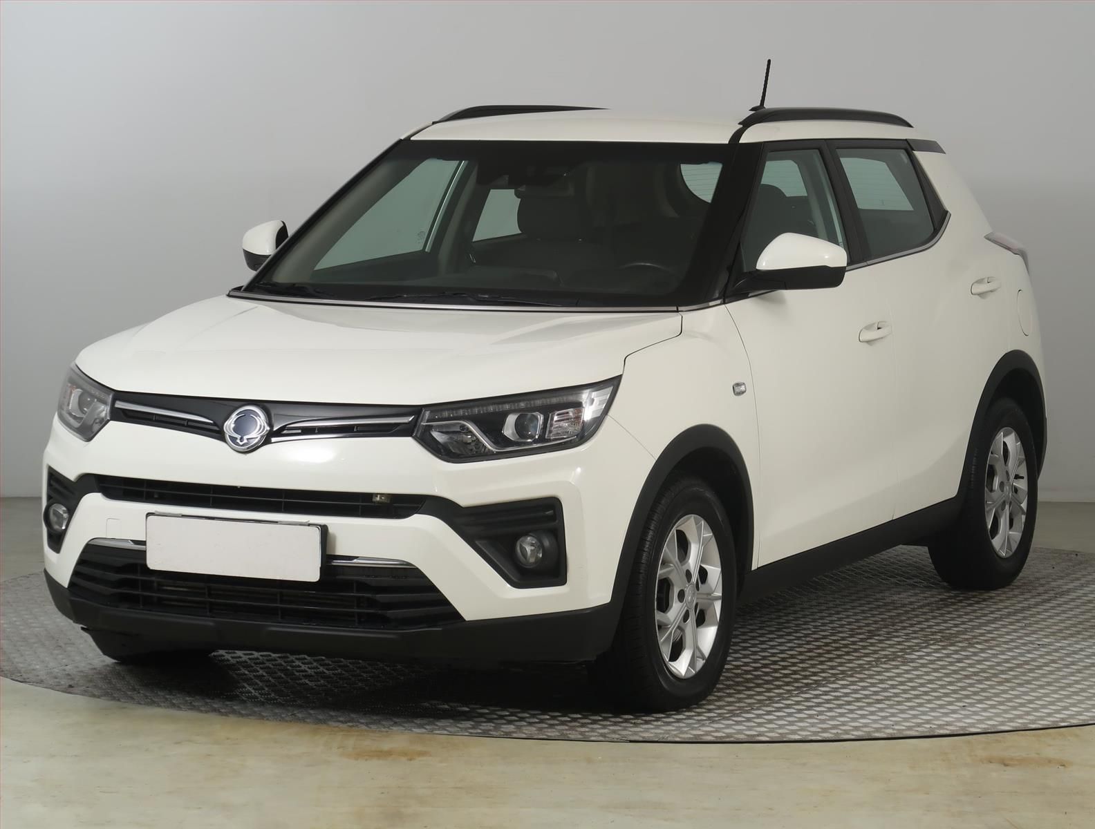 SsangYong Tivoli, 1.5 T-GDI, NOVÁ CENA, ČR,1.maj - fotka 2