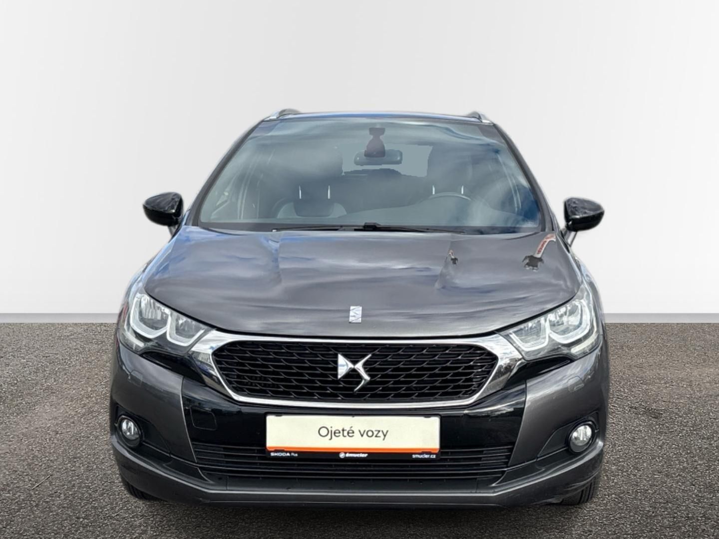 DS 4, 1.6 Hdi / 88 kW SO CHIC - fotka 4