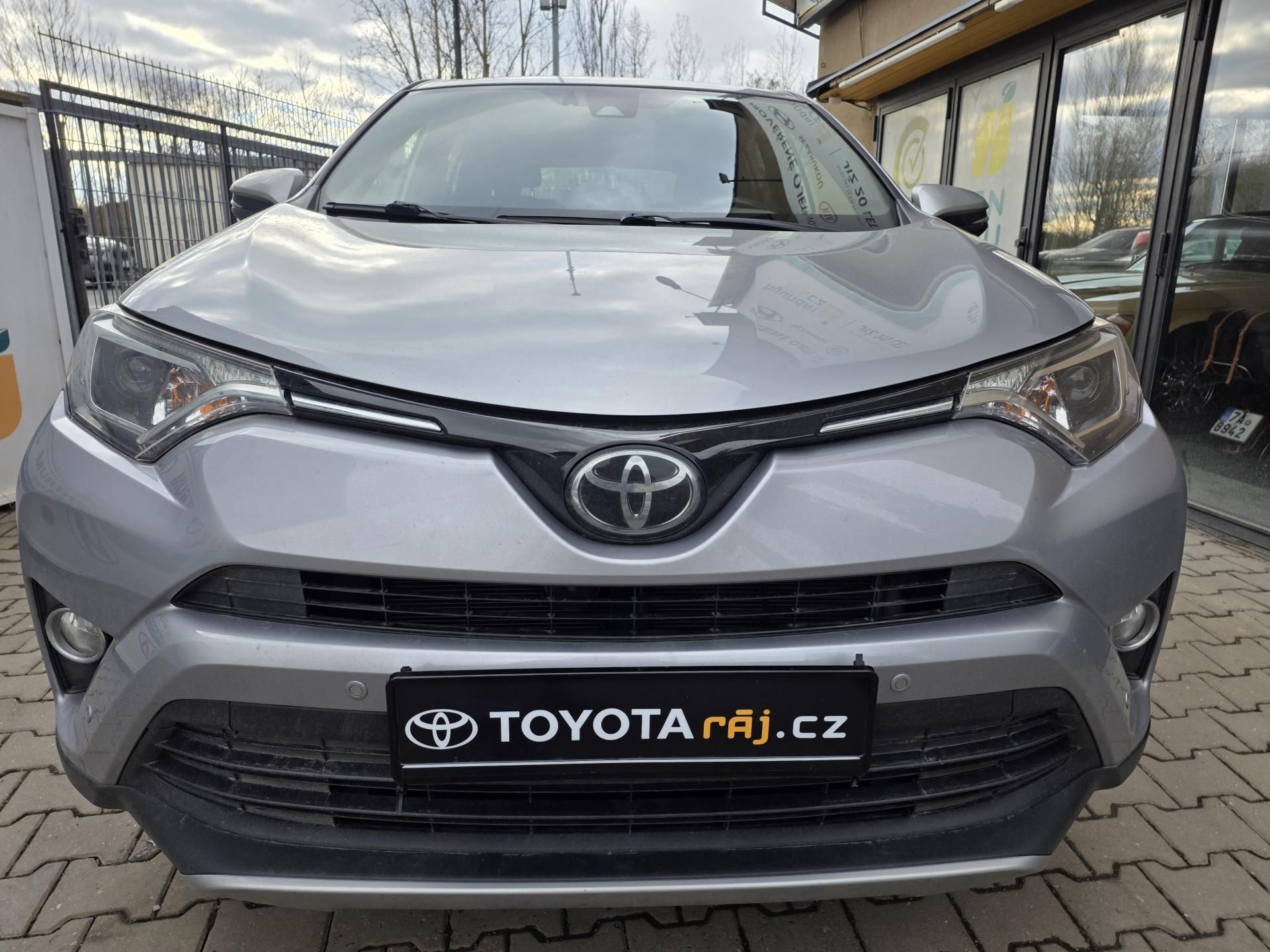 Toyota Rav4, 2.0-1.MAJITEL-TAŽNÉ-KAMERA - fotka 2