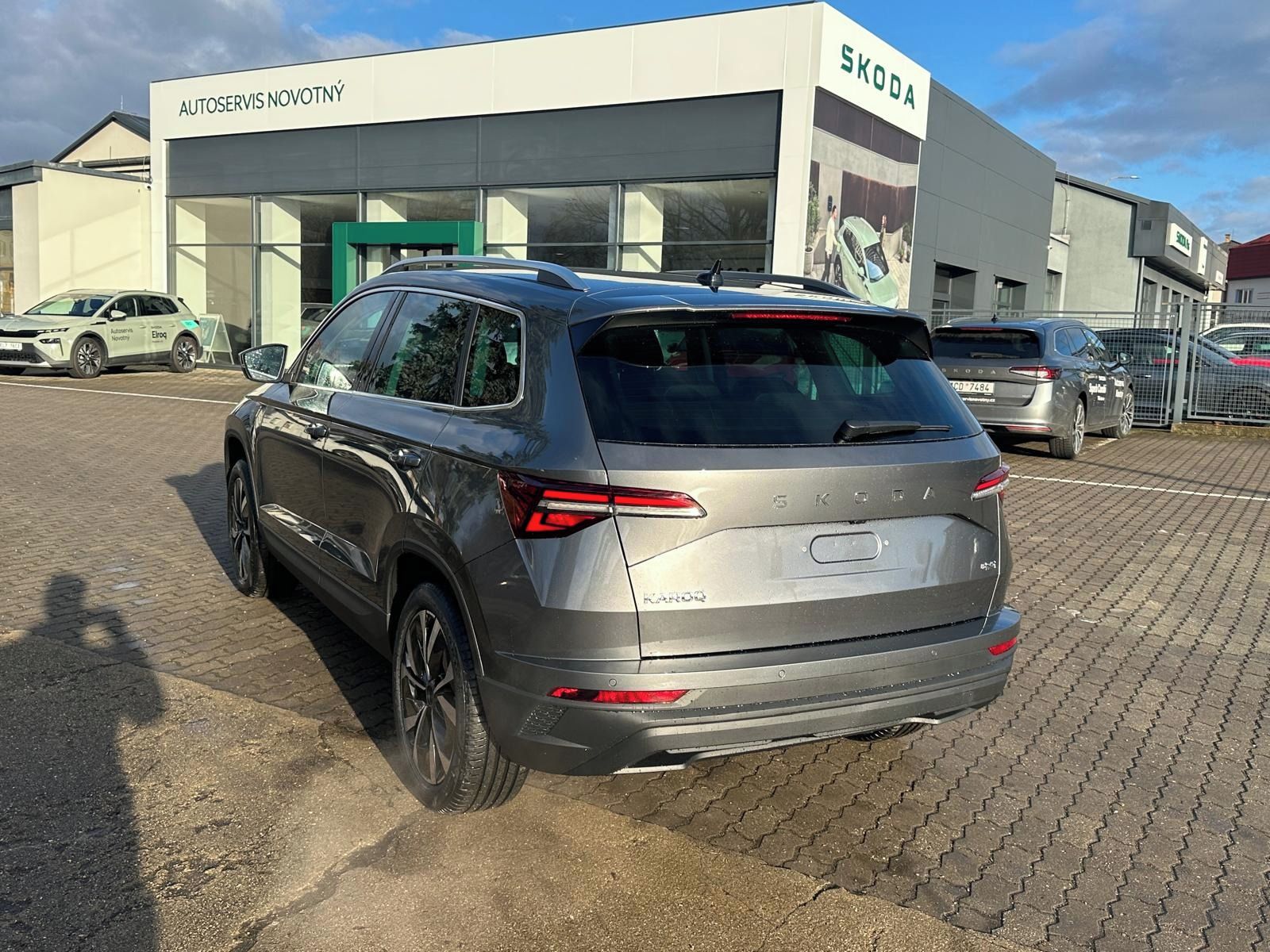 Škoda Karoq, 2,0 TDI 110kW AT 130 let Prem. - fotka 2