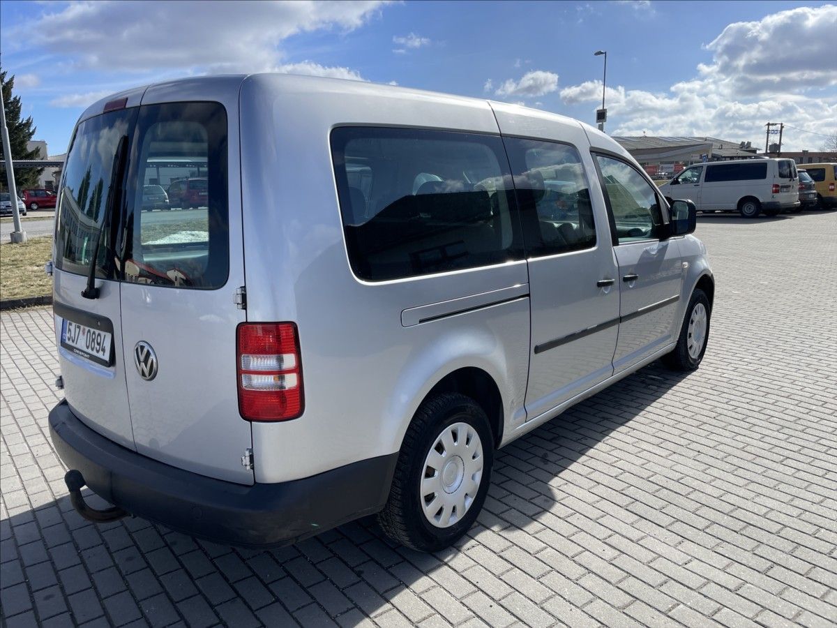 Volkswagen Caddy, 1,6 TDi 75kw MAXI TAŽNÉ DPH - fotka 4