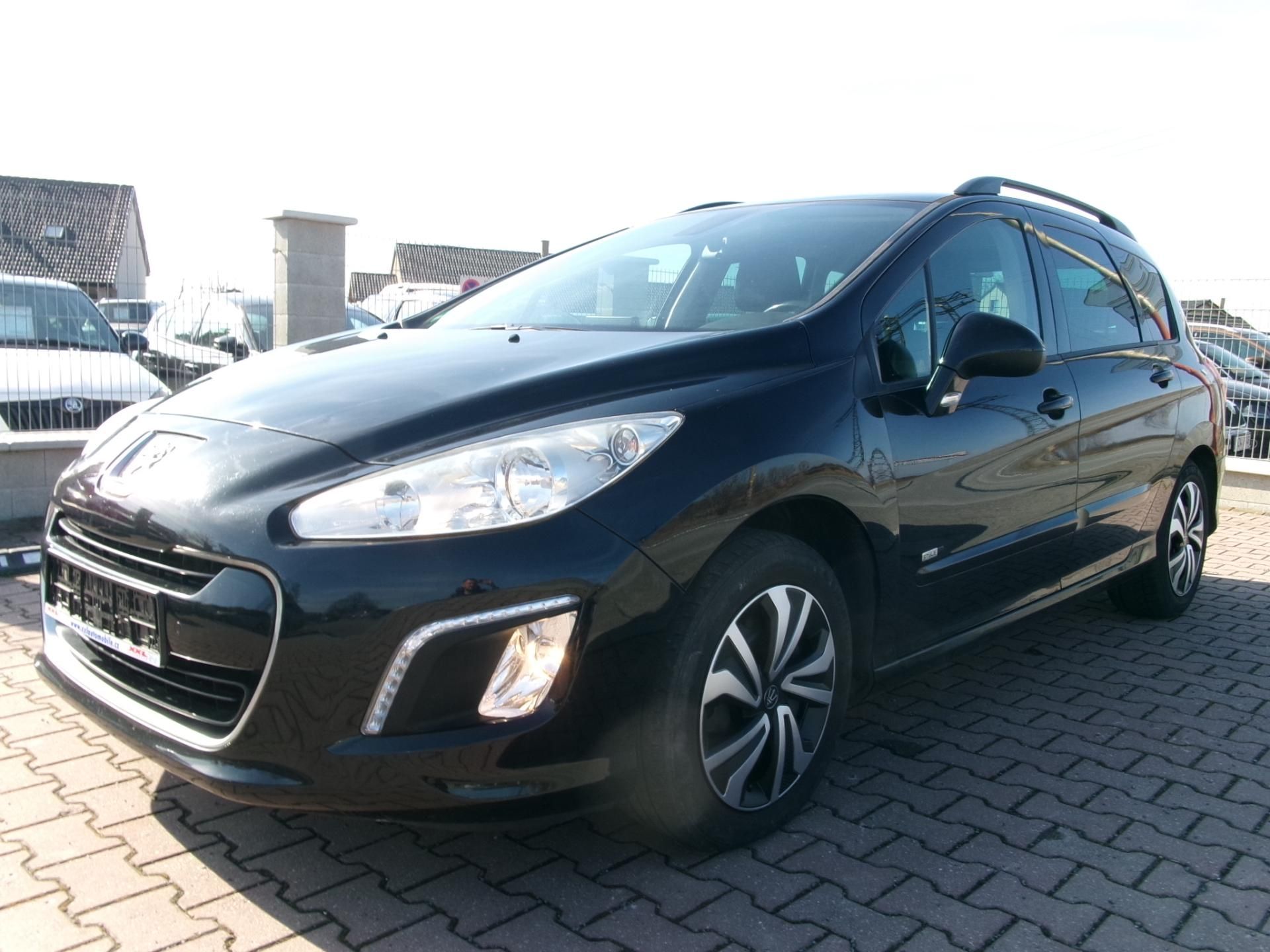 Peugeot 308, SW 2,0HDI NAVI AC BT TEMP - fotka 2