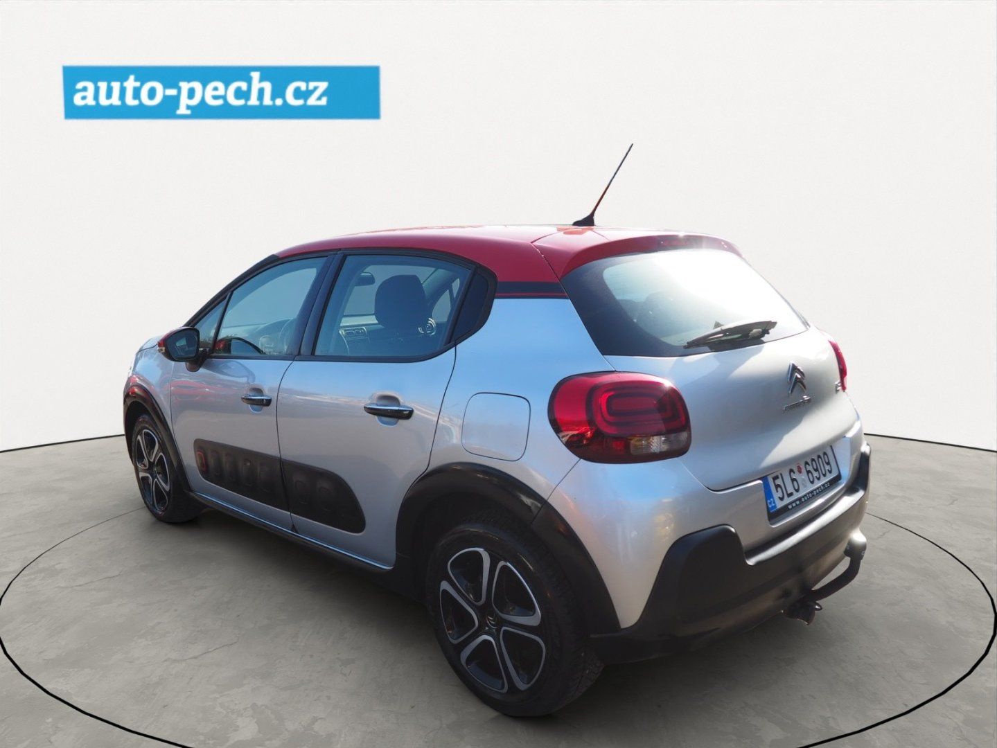Citroën C3, 1.2 PureTech, Tažné - fotka 2