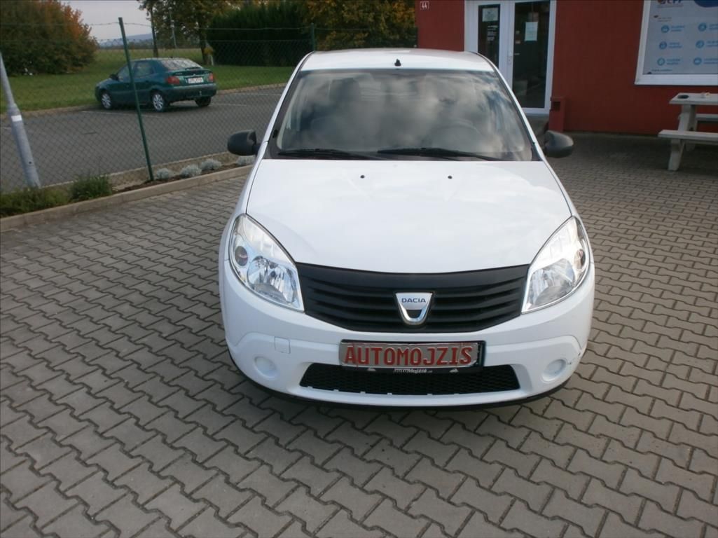 Dacia Sandero, 1,4 i 1.MAJITELKA NOVÁ STK COC - fotka 3