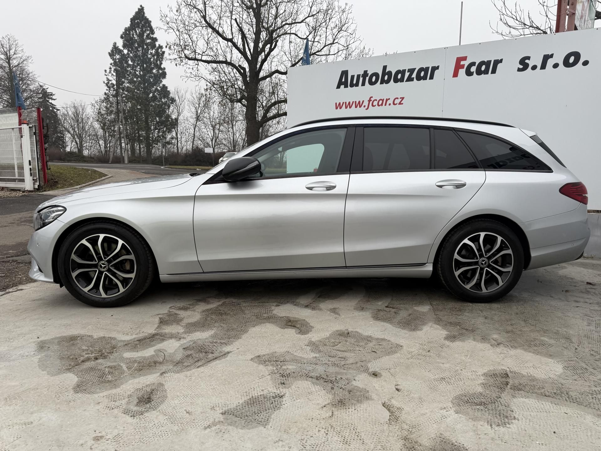 Mercedes-Benz Třídy C, C 300T ser.knížka Webasto - fotka 4