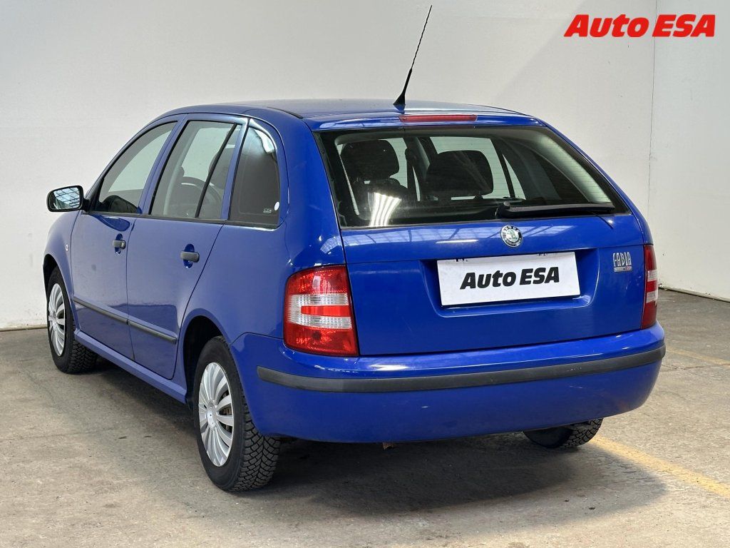 Škoda Fabia, 1.2i,servis.kniha - fotka 4