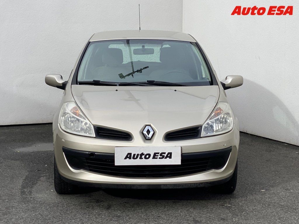Renault Clio, 1.5 dCi,AC,temp - fotka 2