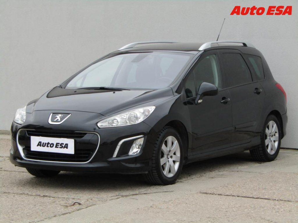 Peugeot 308, 1.6 i,+ kola - fotka 3