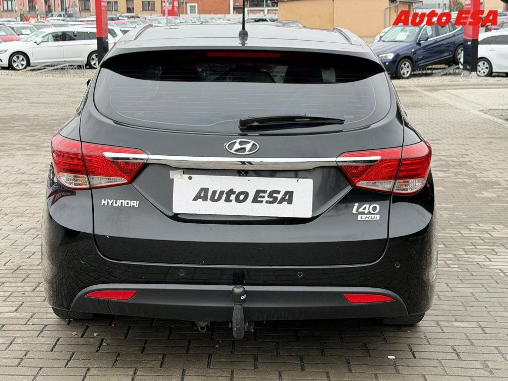 Hyundai i40, 2.0 i,Xenon,AC - fotka 5