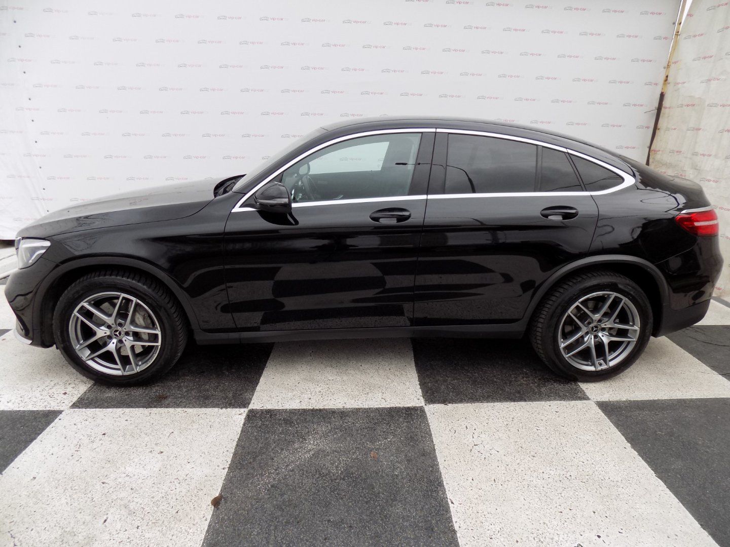 Mercedes-Benz GLC, 250d/AMG Line/4-M/ČR/DPH/ - fotka 2