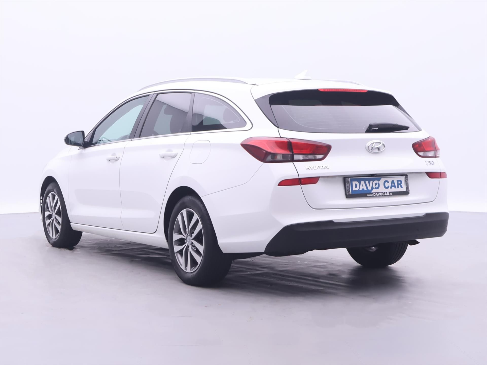 Hyundai i30, 1.6 CRDi Automat CZ Style LED - fotka 5