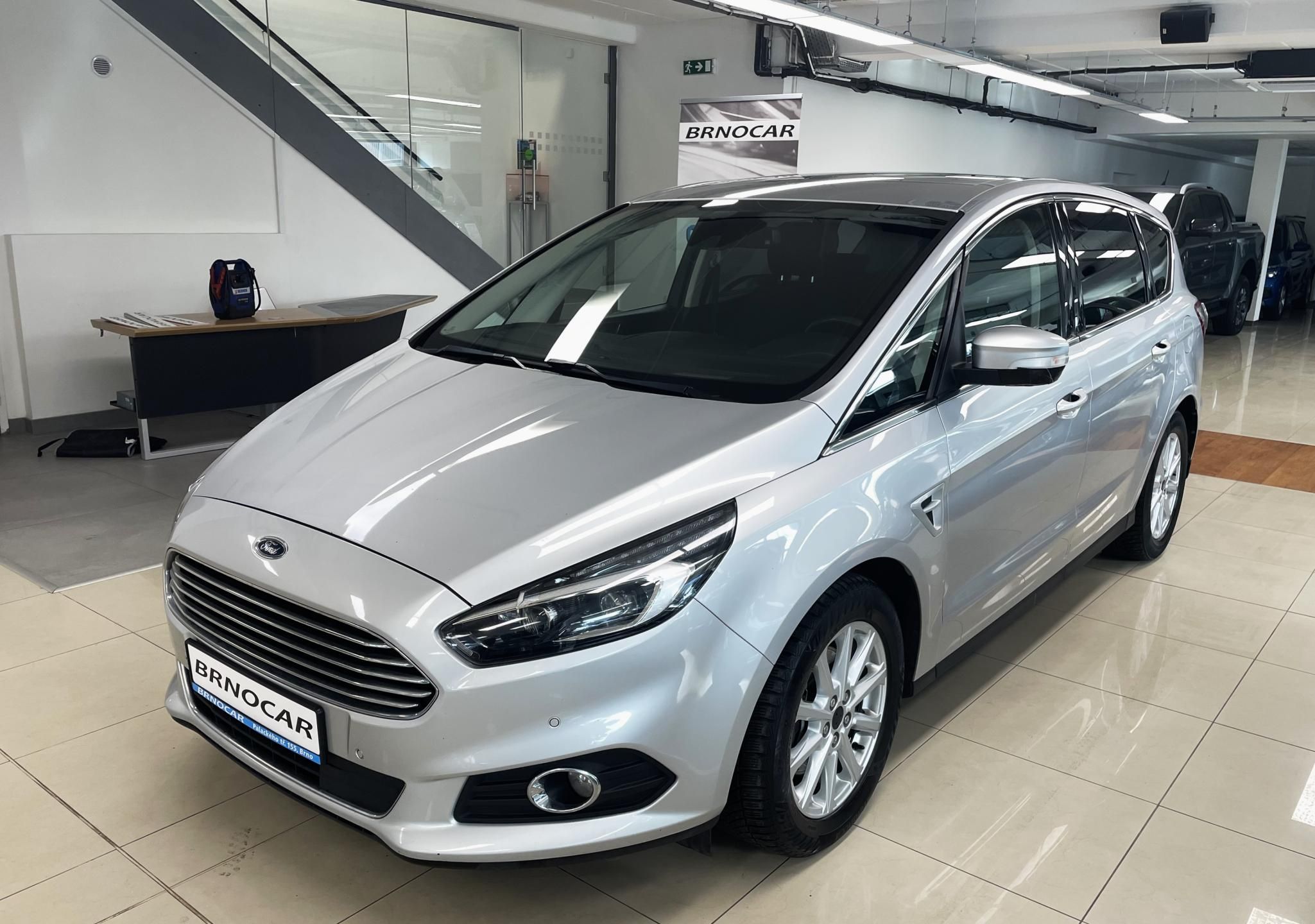 Ford S-MAX, Titanium 132kW AT AWD, 7 MÍST - fotka 3