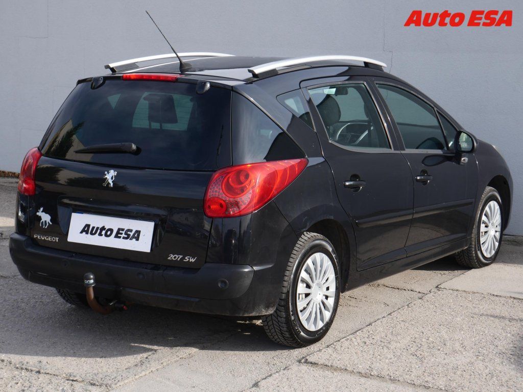 Peugeot 207, 1.6i,AC,TZ - fotka 6