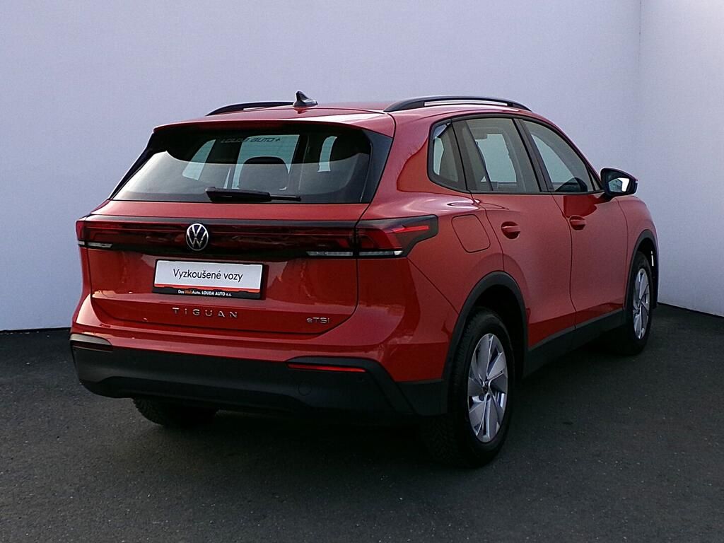 Volkswagen Tiguan, Life 1.5 TSI 96 kW - fotka 5
