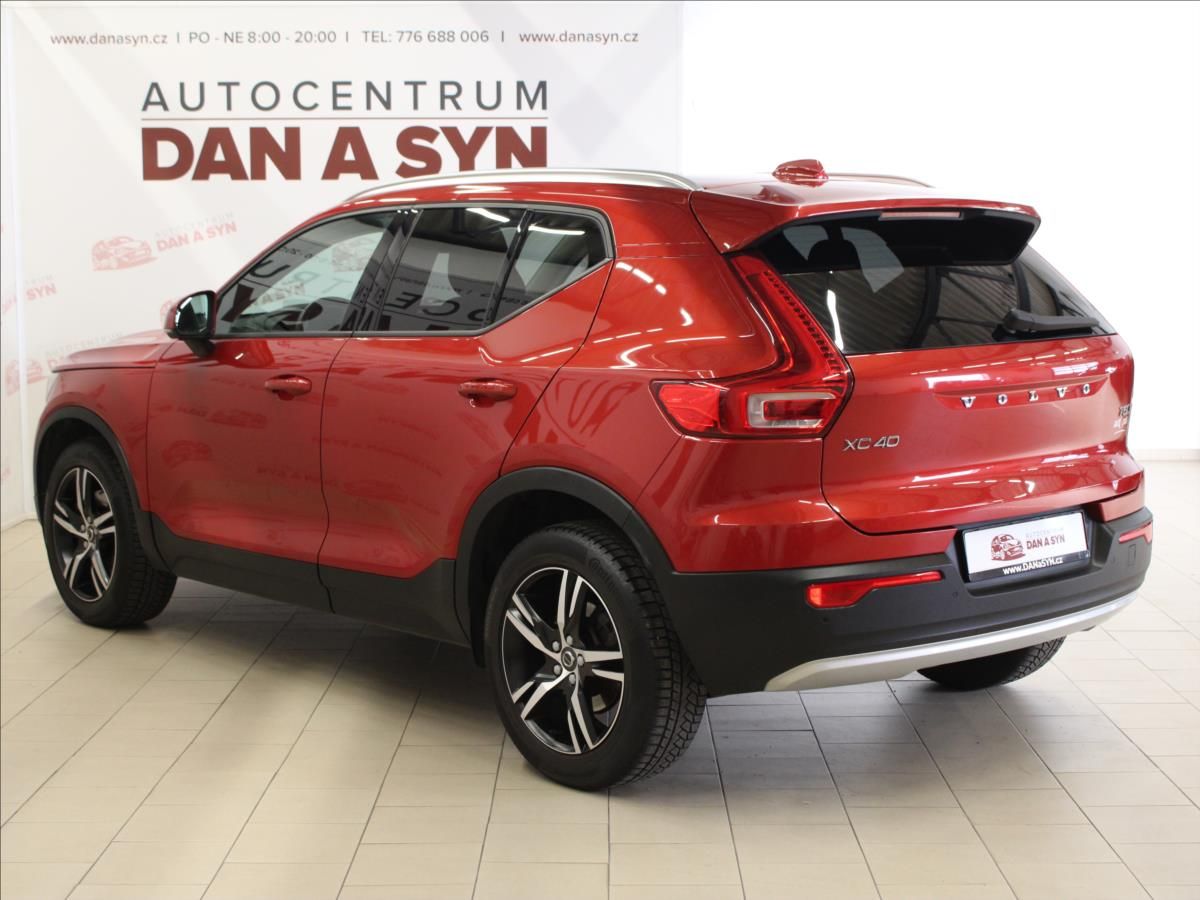 Volvo XC40, 2,0 T5 182KW AWD ZÁNOVNÍ - fotka 6