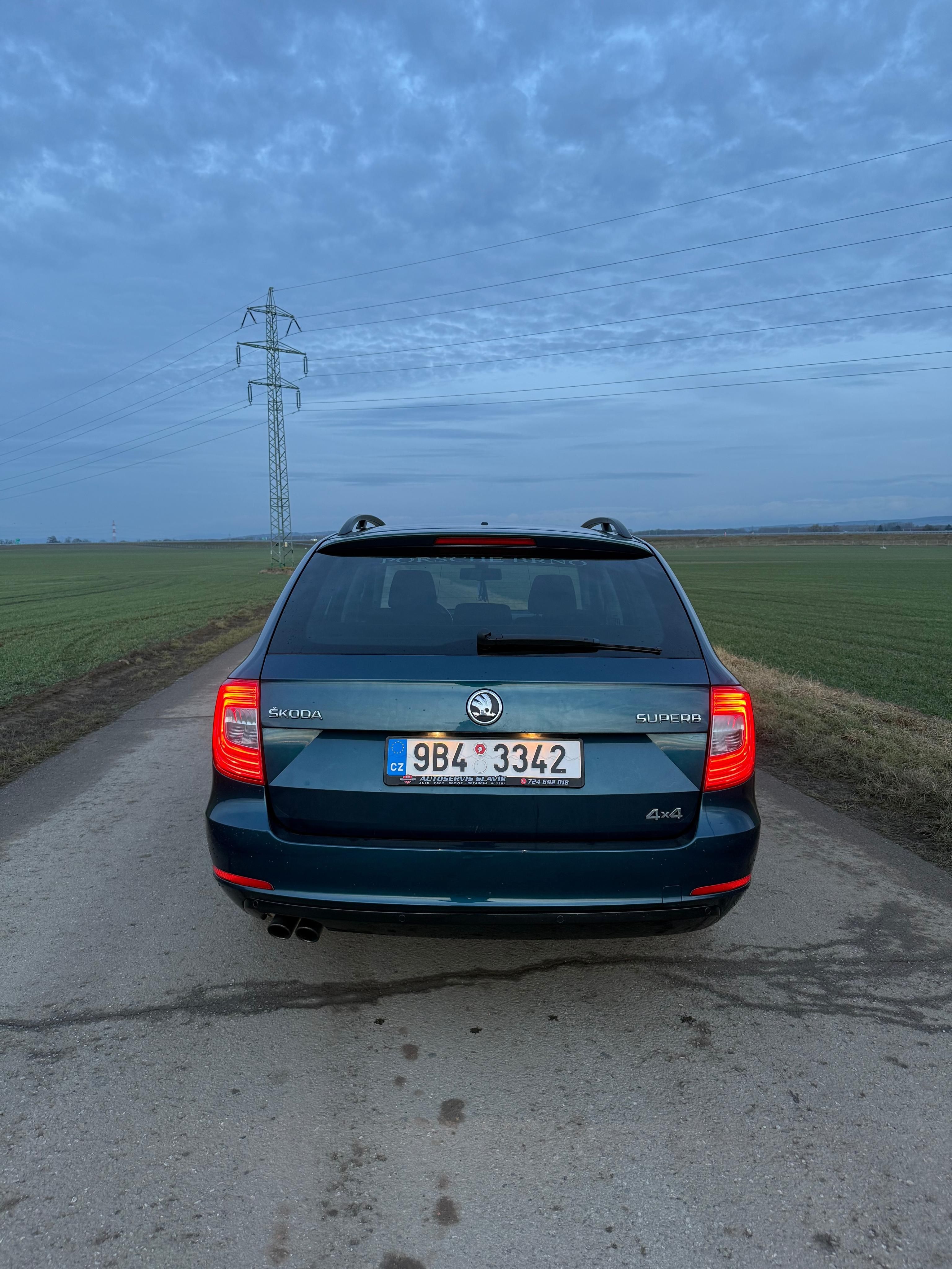 Škoda Superb, Škoda Superb 2.0 TDi,4x4,DSG - fotka 3