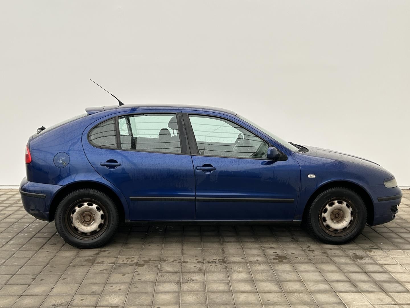 Seat Leon, 1.6i 77kW Stella - fotka 4