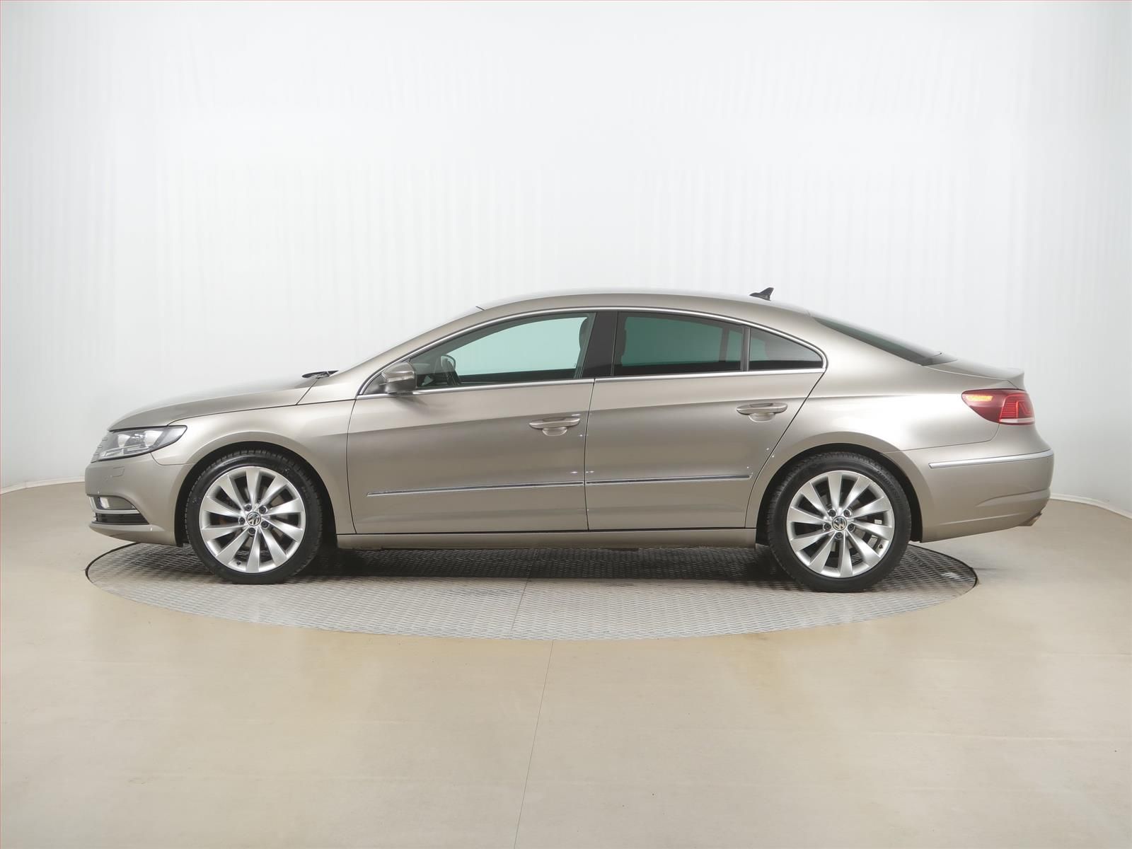 Volkswagen CC, 2.0 TDI, Automat, Navi - fotka 3