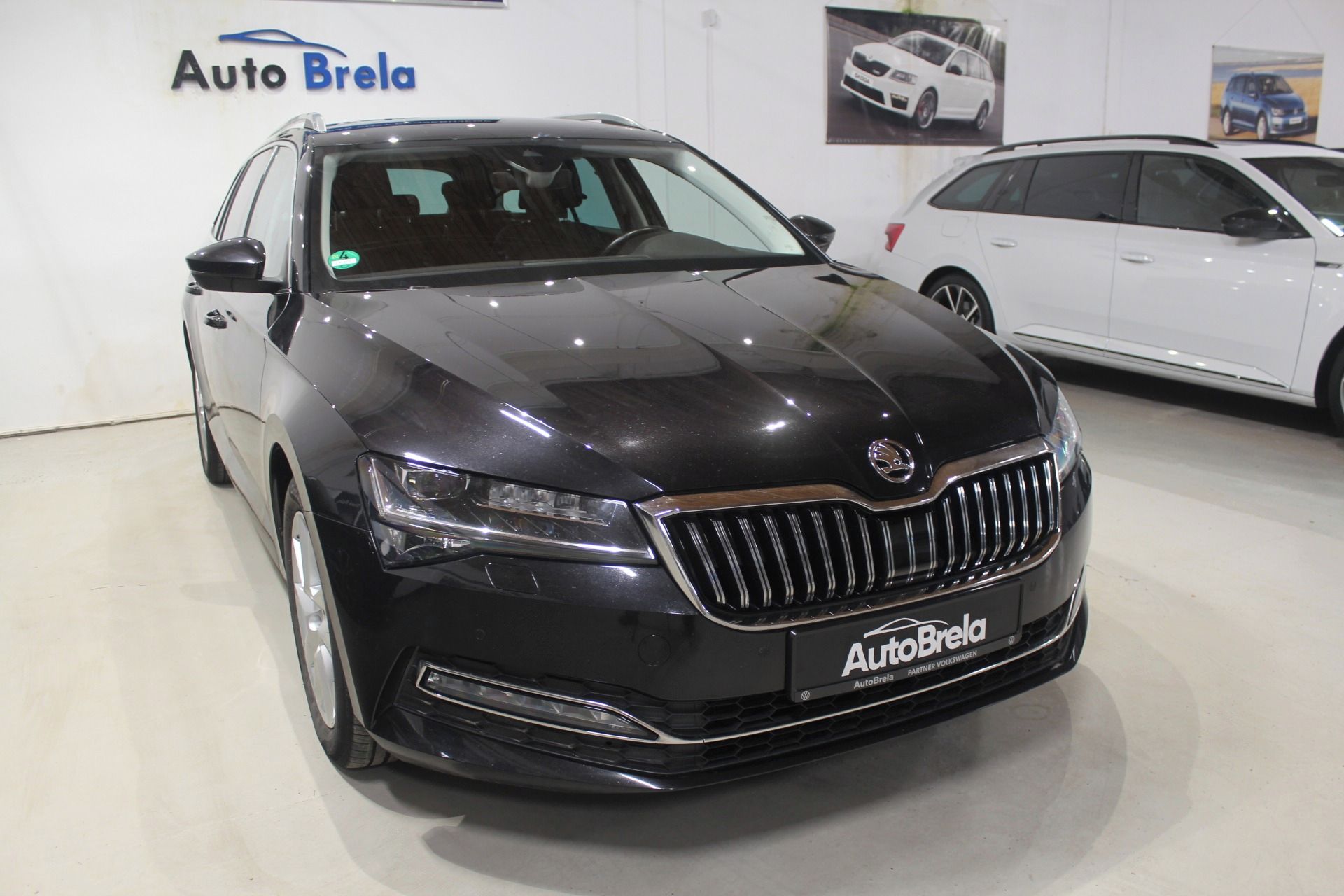 Škoda Superb, 2.0TDI DSG 4x4 Matrix Tažné - fotka 2