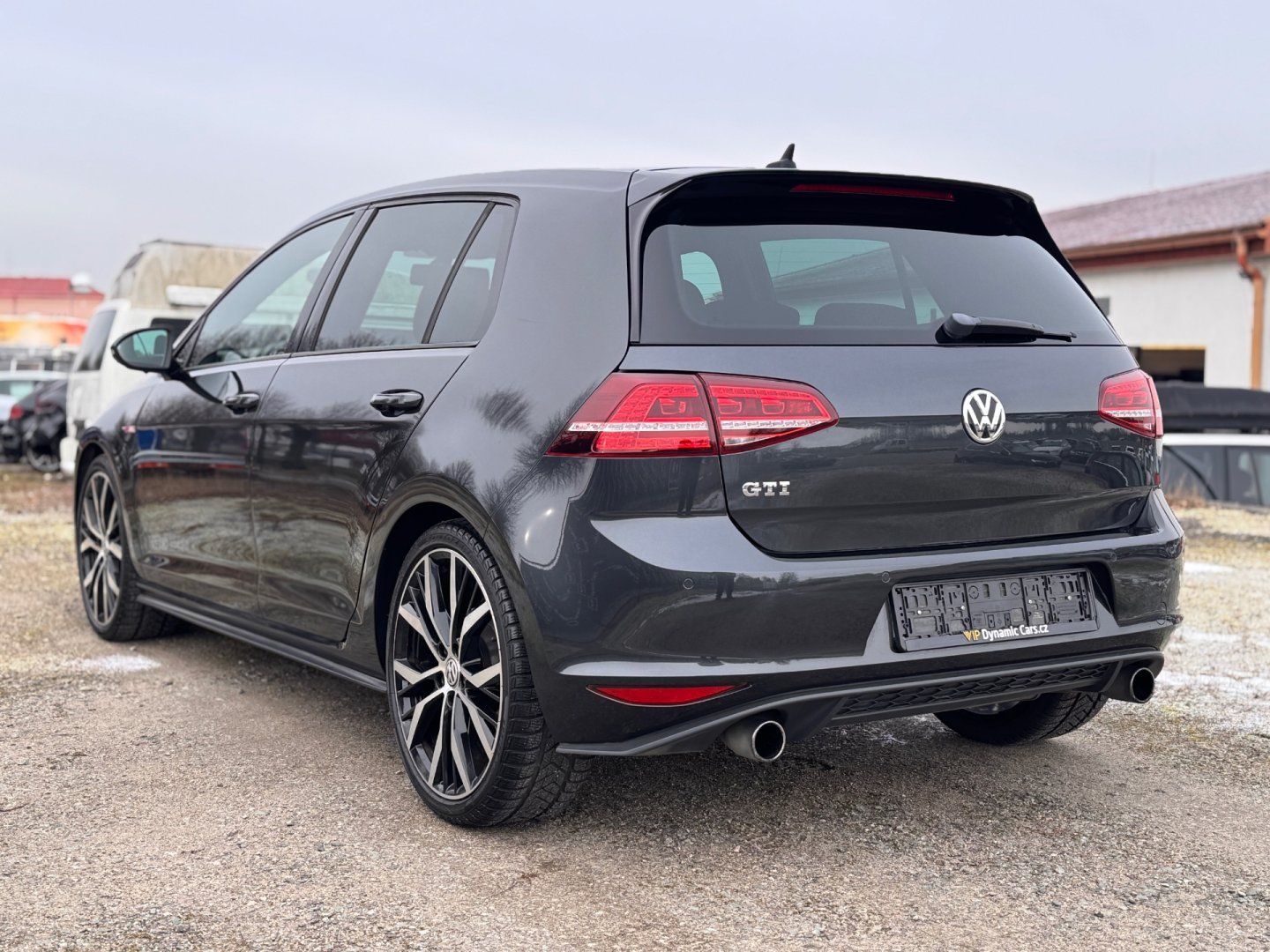 Volkswagen Golf, GTI 2.0 TSI 162 kw MANUÁL - fotka 5